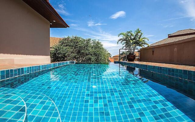 Ban Talay Khaw O12 - 4 Bedrooms