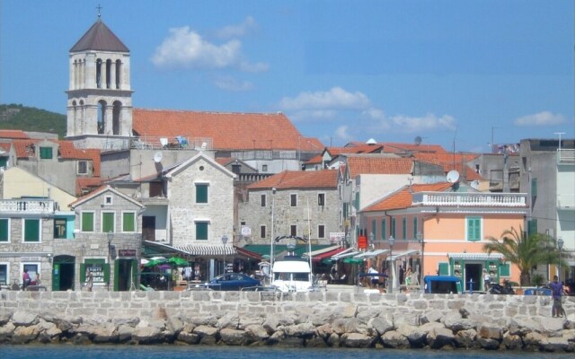 A2 - Best Location in Center With the sea View