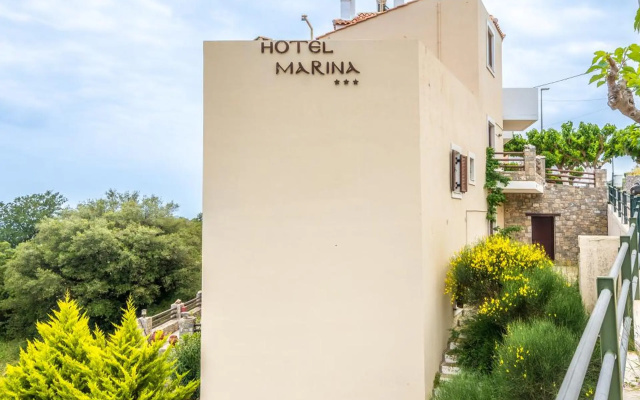 Marina Hotel