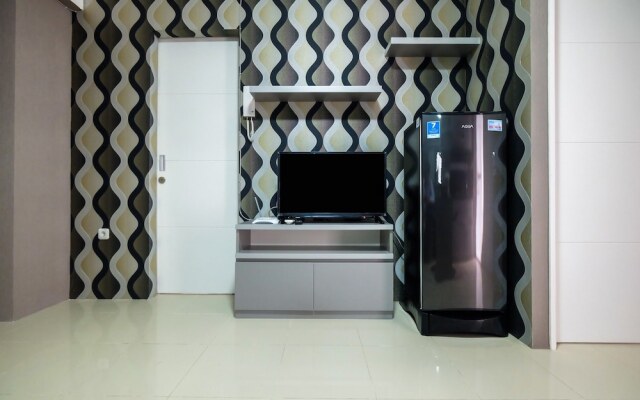 Modern and Comfort 2BR Bassura City Apartment