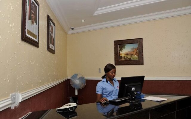 Birch Tree Hotel