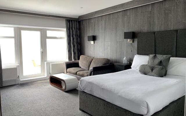 The Cumberland Hotel - OCEANA COLLECTION