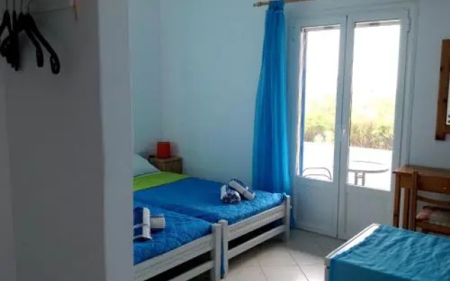 ELEFTHERIA rooms