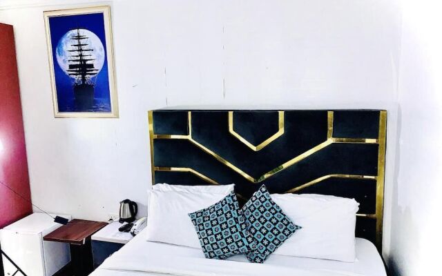 Vintage Classic Suites