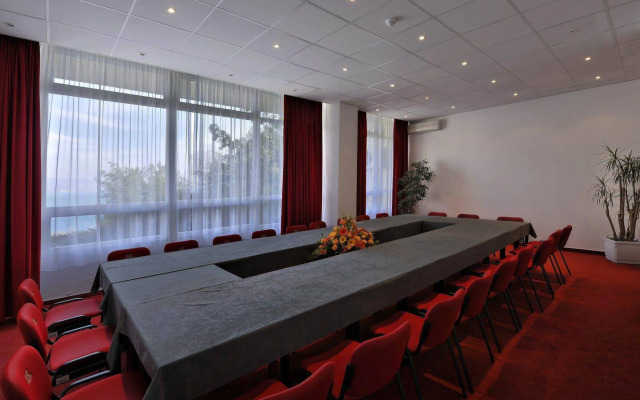 Grand Hotel Adriatic II