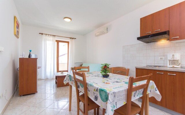 Stunning Home in Pula With Wifi and 4 Bedrooms