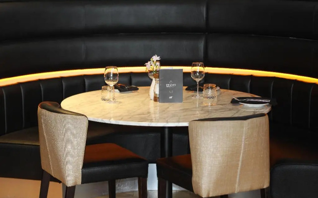 Hotel Indigo Edinburgh - Princes Street by IHG