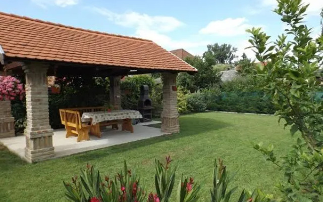 Kádár Apartman