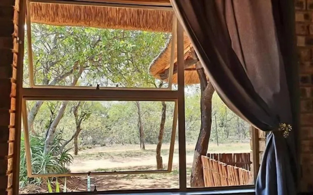 Unathi Game Lodge