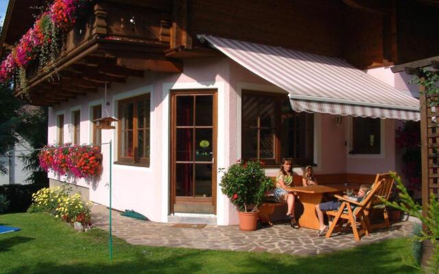 Haus Carina