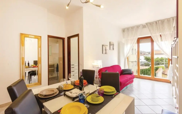 Amazing Apartment in Viareggio -lu- With 2 Bedrooms and Wifi
