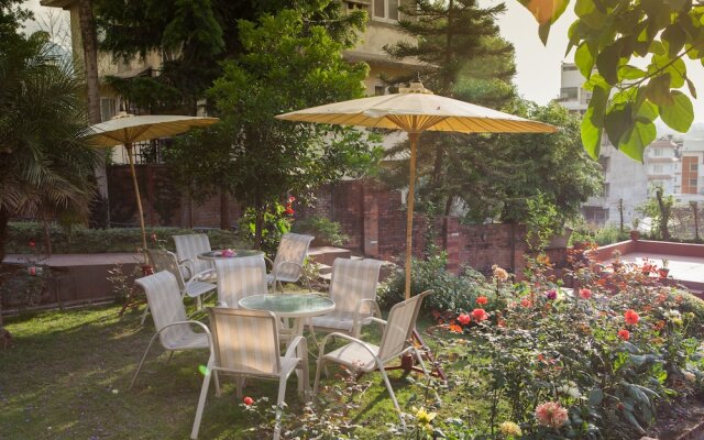 The Yellow House BED&BREAKFAST By South City Housing Pvt Ltd