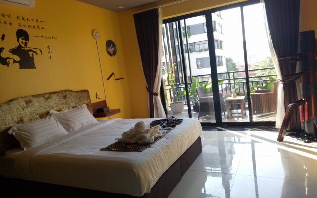 Color Creative Hotel - Hostel