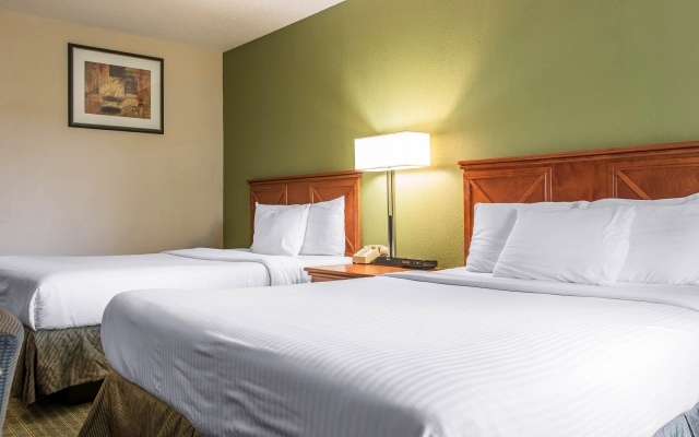 Comfort Suites Canton - Detroit