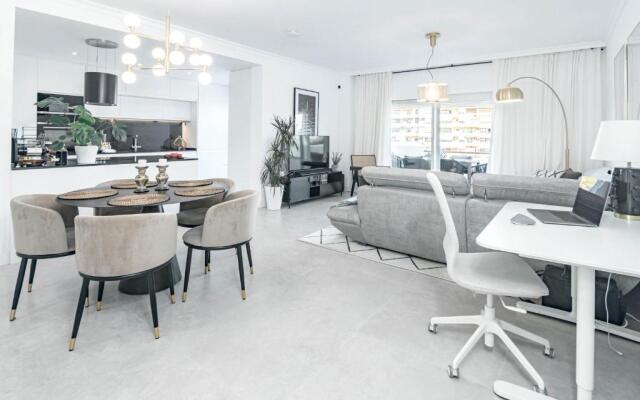 Penthouse with 250 sqm roof terrace near the beach