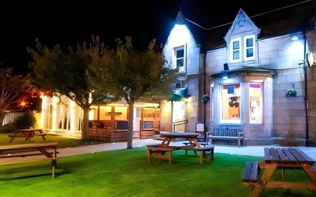 Ravelston House
