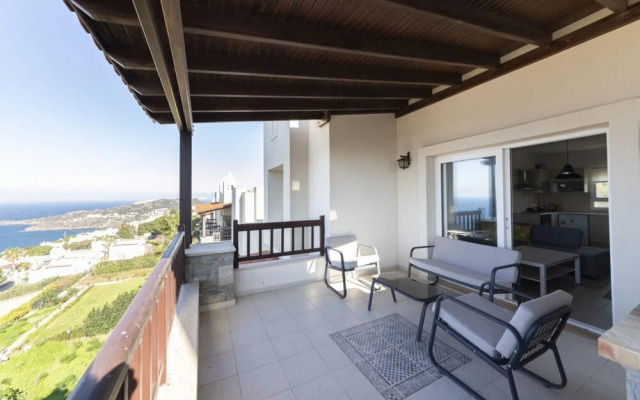 Comfy Villa With Lovely View in Gundogan Bodrum