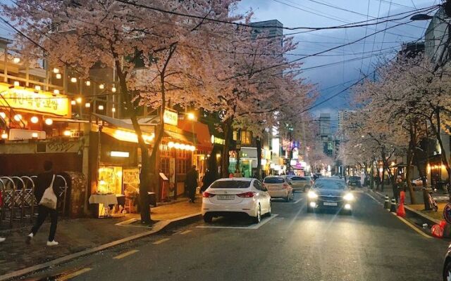 Hi Dear Guesthouse - Hostel