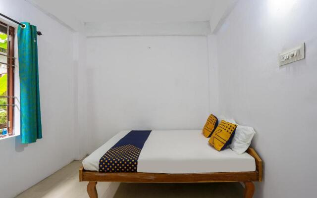 SPOT ON Thozhupaadan Residency