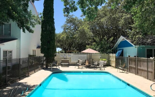 1500 Ocean - 2 Br Townhouse