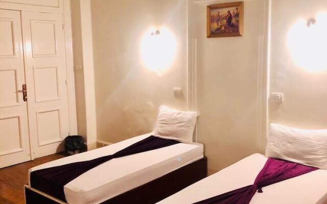 OH Pyramids Hostel