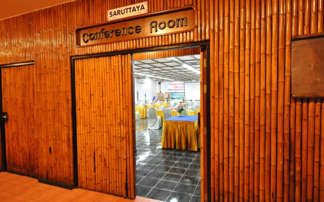Basaya Beach Hotel & Resort