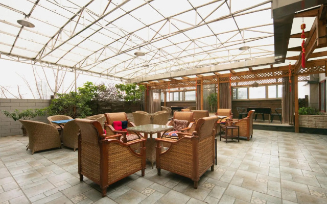 Zizhong Zhonghang Hotel