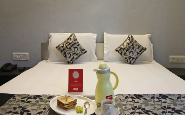OYO 9750 Hotel Atithi