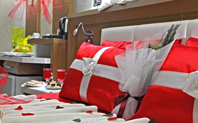 Selcuk Hotel Sems-i Tebrizi