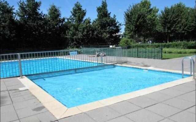 Luxurious Family Villa with swimmingpool big garden and jacuzzi