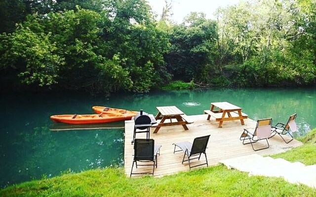 Geronimo Creek Retreat Getaway Cabin #1 1 Bedroom 1 Bathroom Cabin