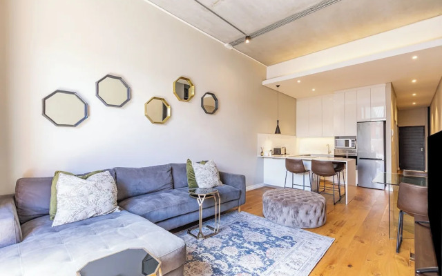 The Docklands Luxury Apartments