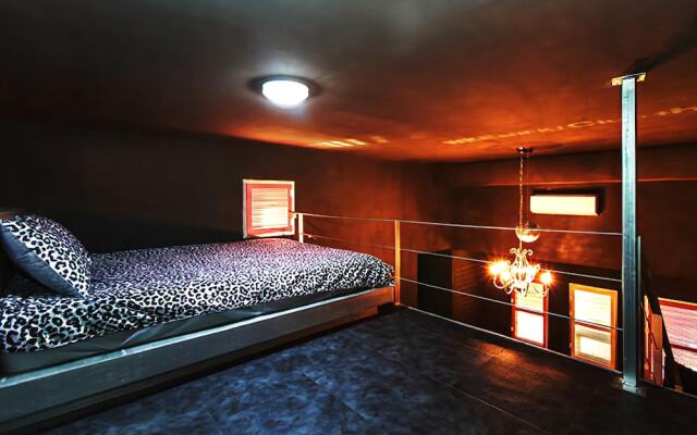 Chuncheon see and black pension