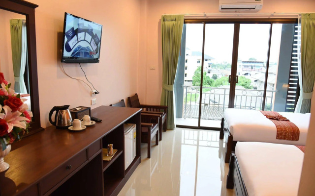 Sripet Hotel