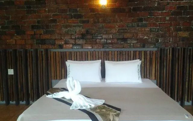 Ban Pool Green View Resort