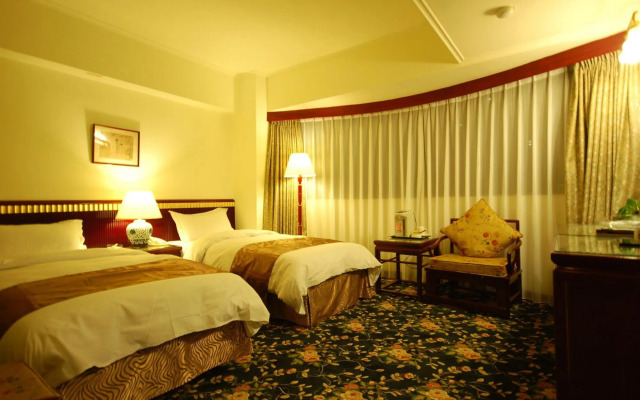 Kiwi Express Hotel Mrt Wen Xin Feng Chia Branch 1