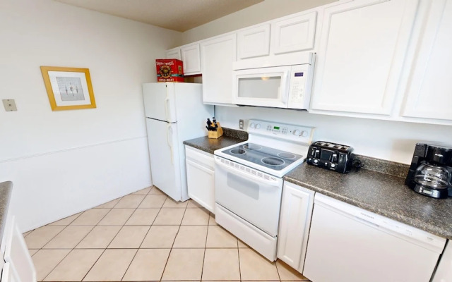 Grand Caribbean East 101 2 Bedroom Condo