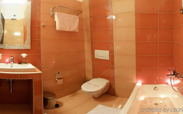 Meteoritis Hotel