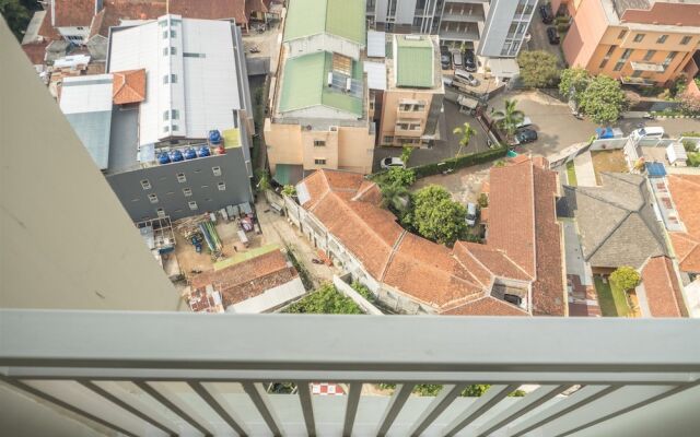 Compact 2BR with Sofa Bed at Parahyangan Residence