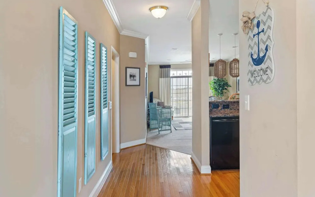 Grande at Canal Retreat Great Area in Rehoboth!