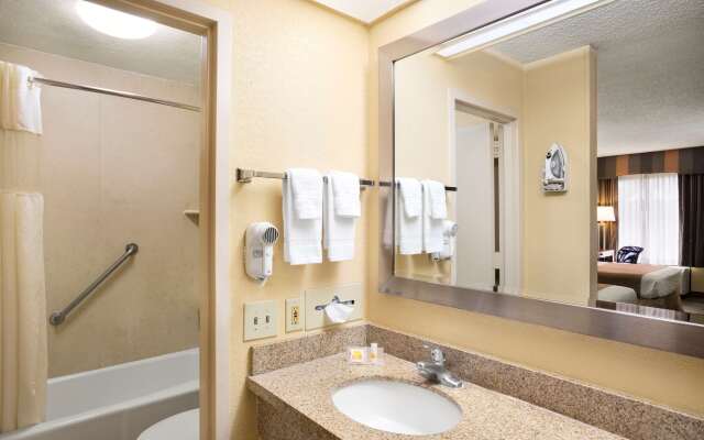 Days Inn by Wyndham Jacksonville Airport