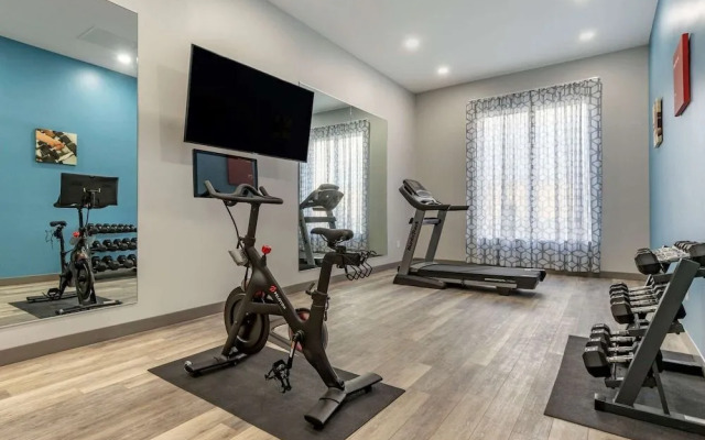 Comfort Suites Greenville Airport