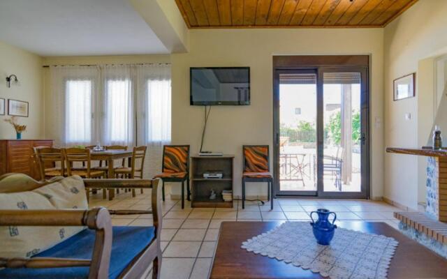 Ekklisies Tria Large Private Pool A C Wifi - 2090