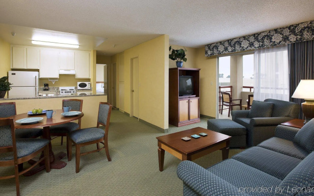 Sommerset Suites Hotel