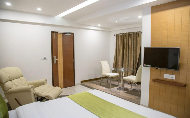 Hotel Orange International