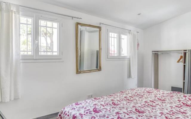 Villa in La Cadiere-d'azur With Private Pool