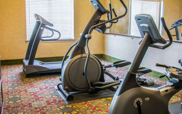 Sleep Inn & Suites at Six Flags