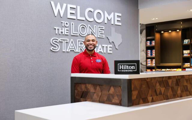 Hampton Inn & Suites Houston East Beltway 8