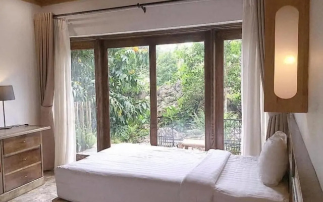 Ba Khan Village Resort