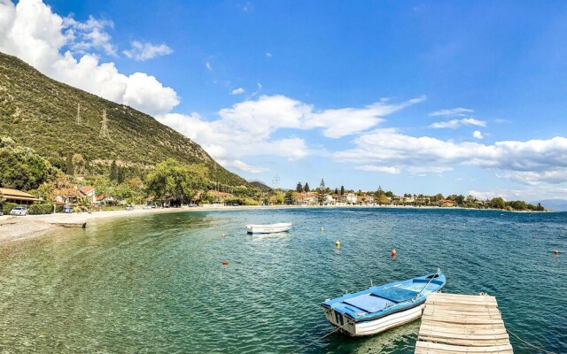 Stunning Apartment in Nafpaktos With Wifi and 2 Bedrooms
